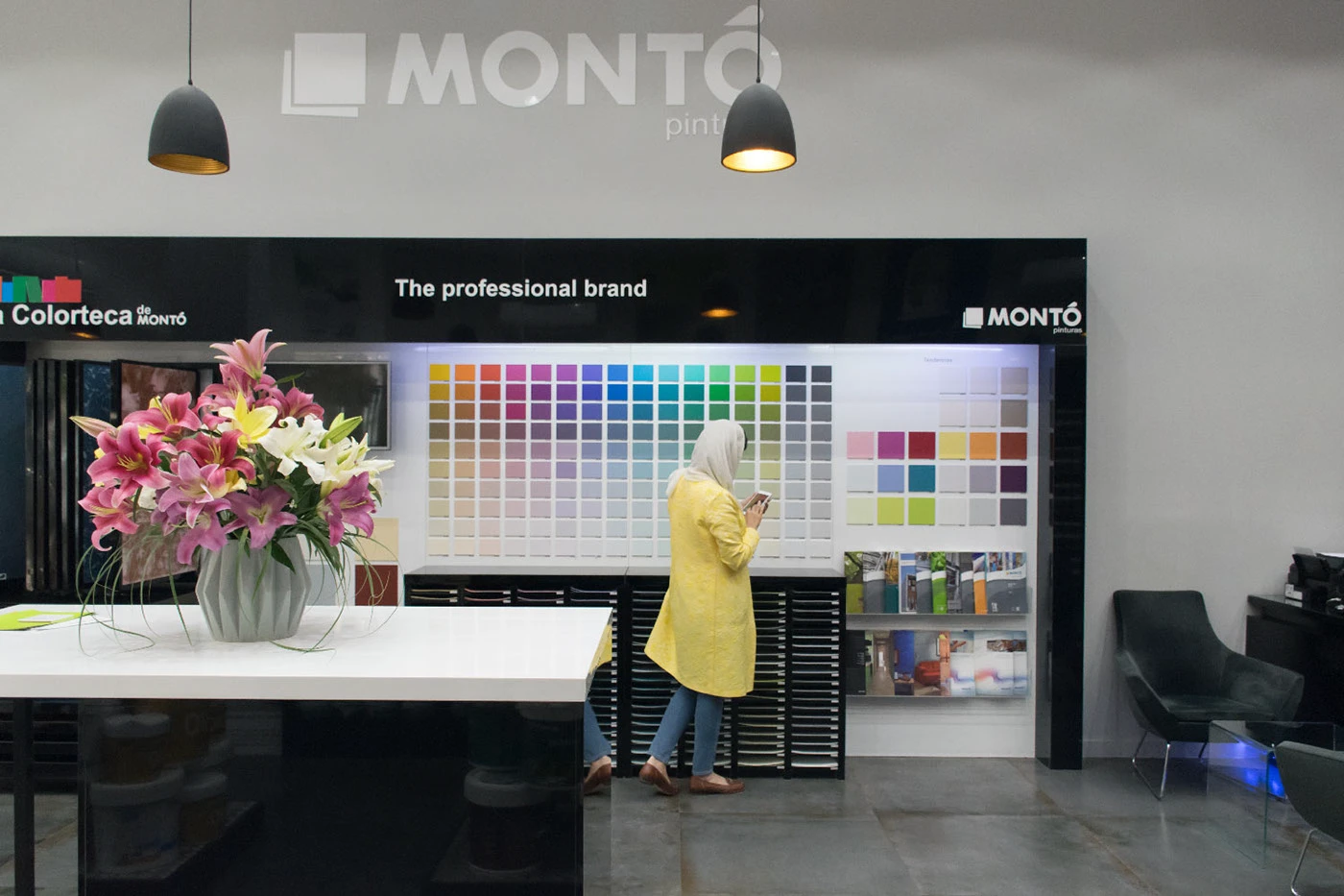 Monto social media photography